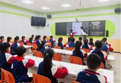 罢休指导学生思虑、自从表达、小组合做探究